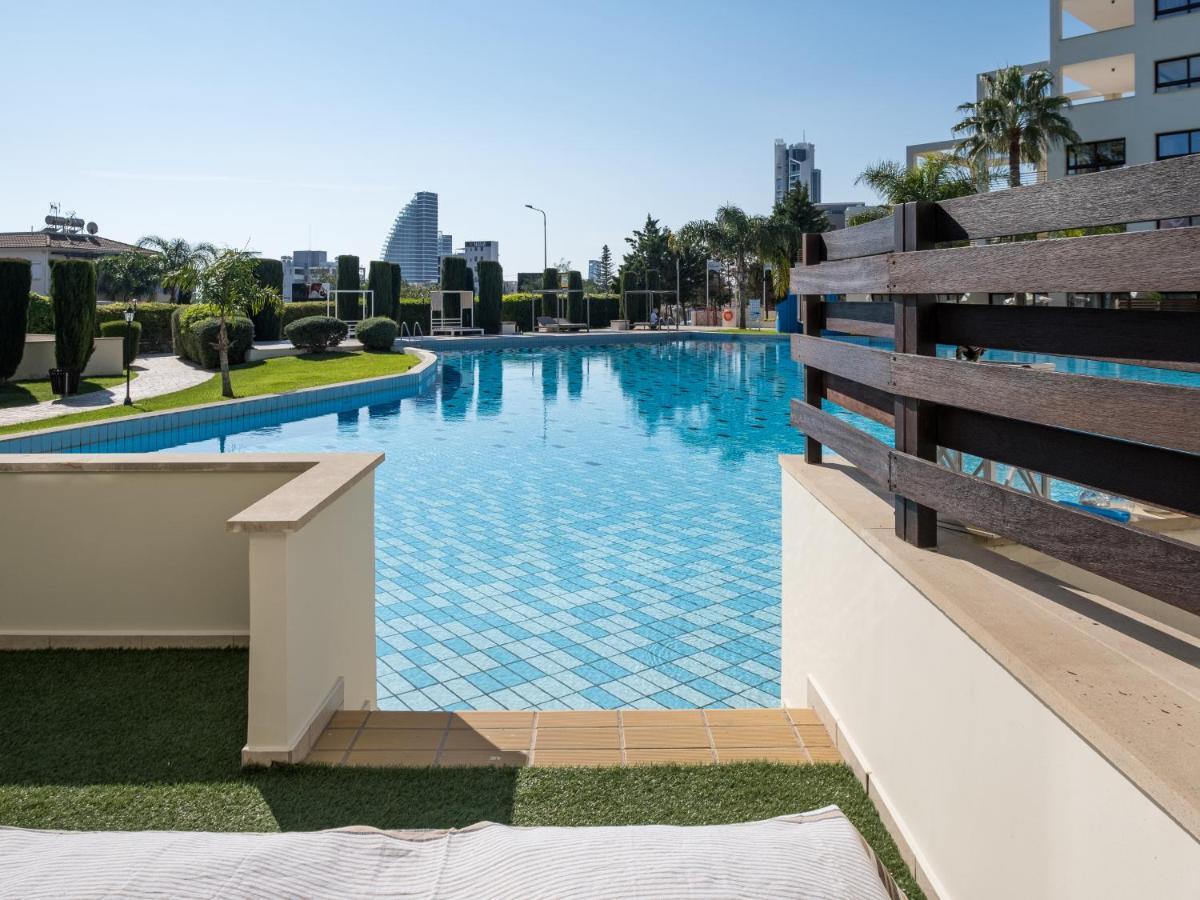 Sanders Aqua Park Resort - Precious 3-Bedroom Holiday Home With Shared Pool Limassol Exterior photo
